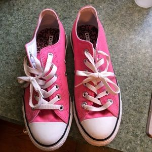 Pink converse